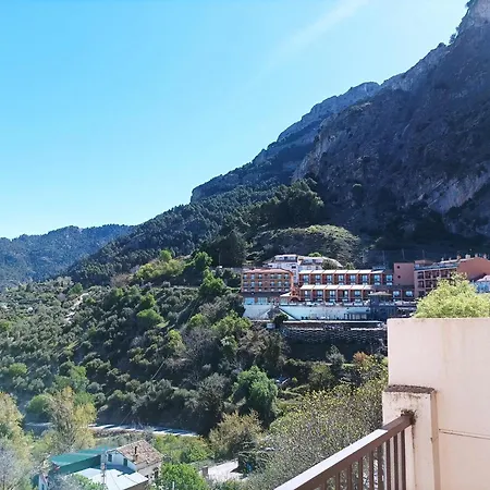 Pena Del Castillo